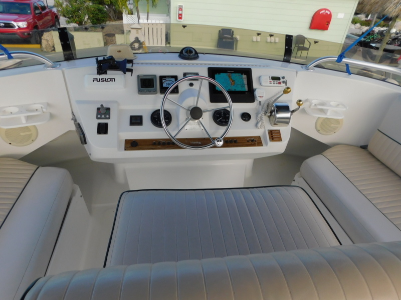 2000 Mainship 390 Trawler
