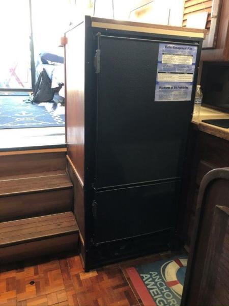 1983 Mainship 34 MK II