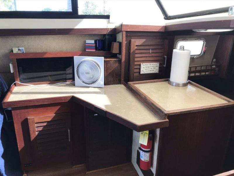 1983 Mainship 34 MK II