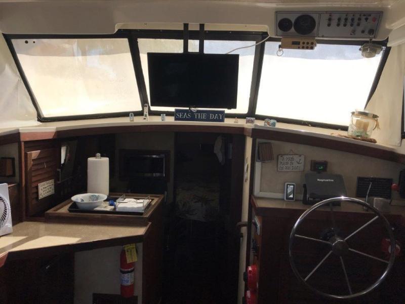 1983 Mainship 34 MK II