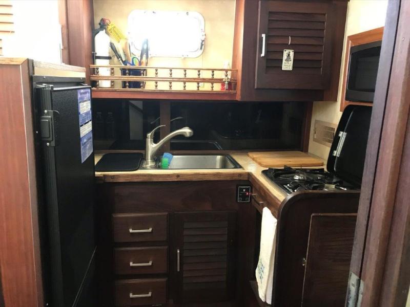 1983 Mainship 34 MK II