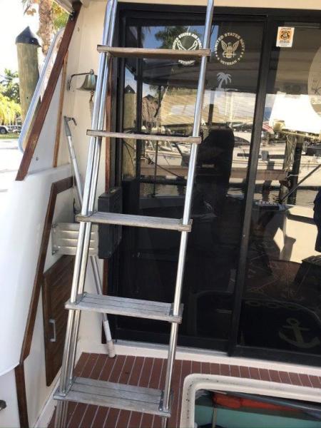 1983 Mainship 34 MK II