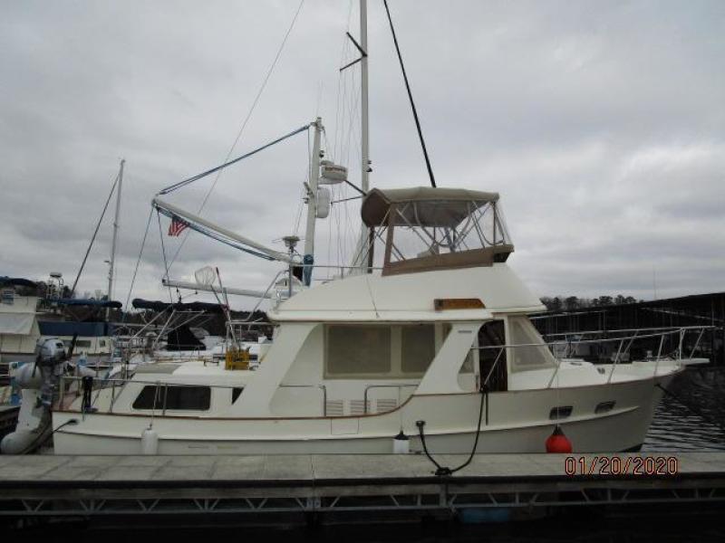 1999 Pacific Seacraft "38" Fast Trawler