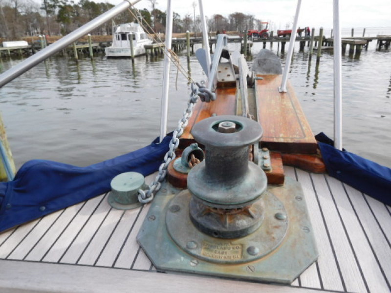 1985 Grand Banks Classic