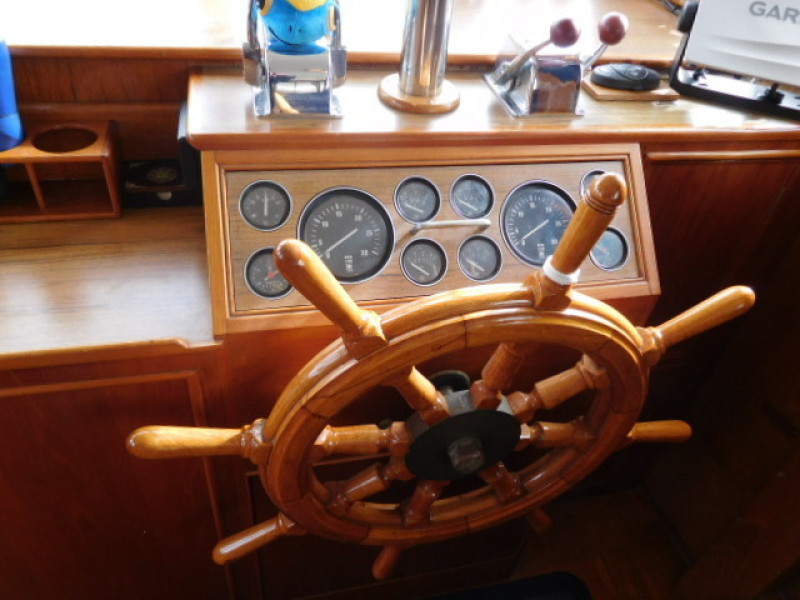 1985 Grand Banks Classic