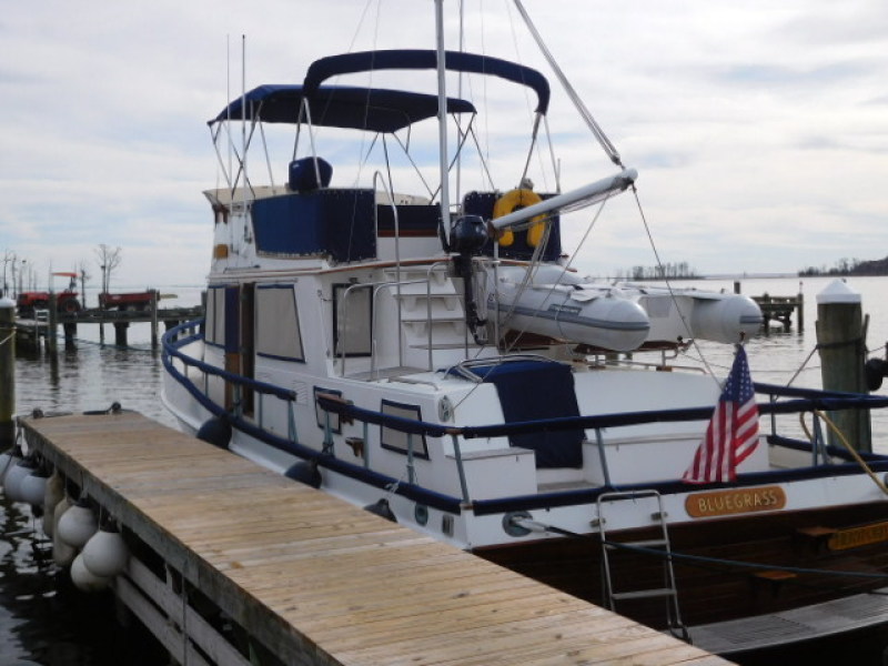 1985 Grand Banks Classic