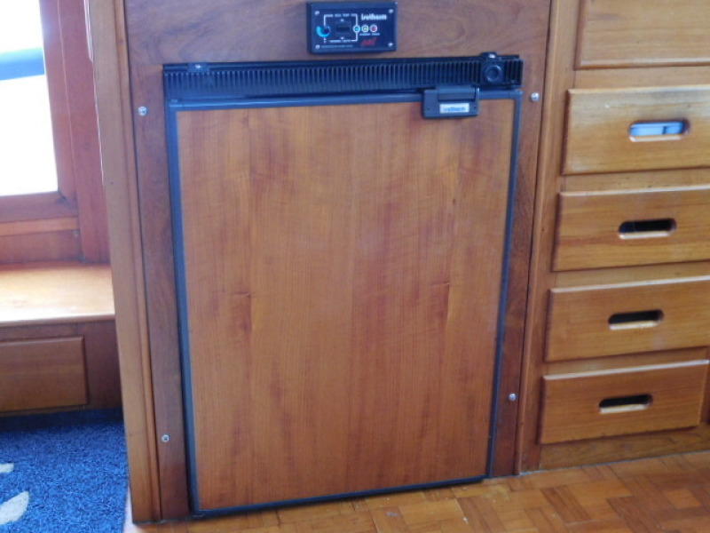 1985 Grand Banks Classic