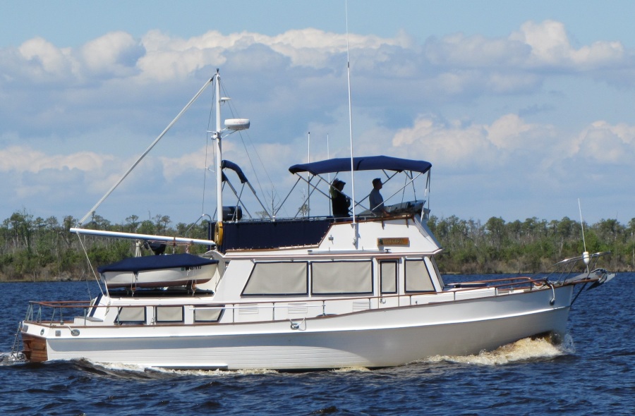 1985 Grand Banks Classic