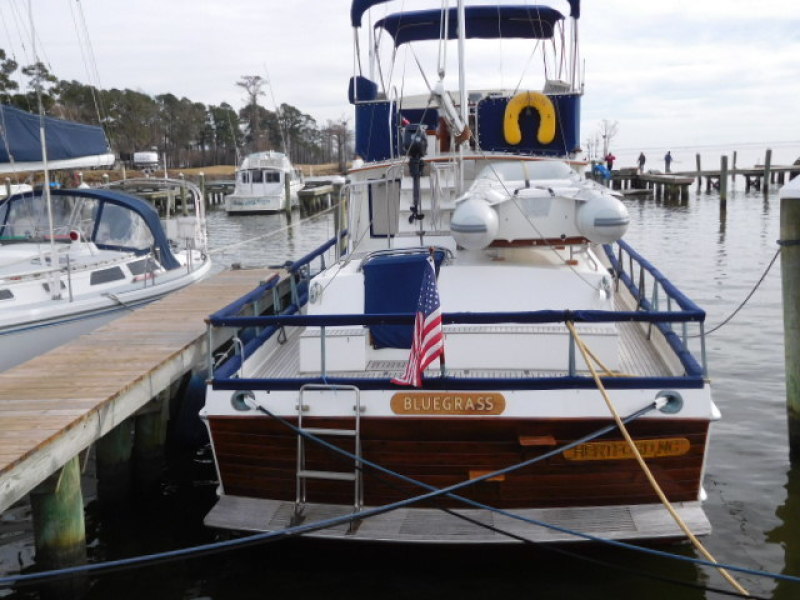 1985 Grand Banks Classic
