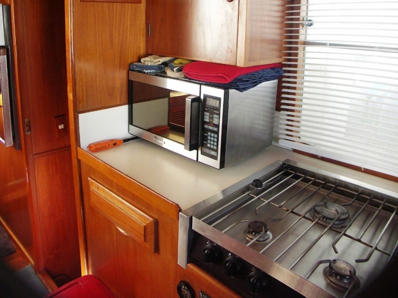 1985 DeFever Tri-Cabin