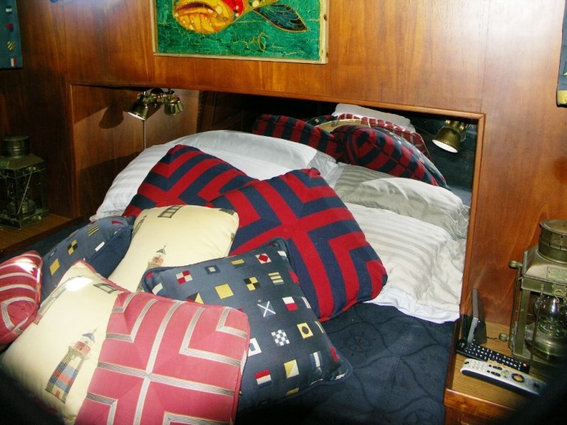 1985 DeFever Tri-Cabin