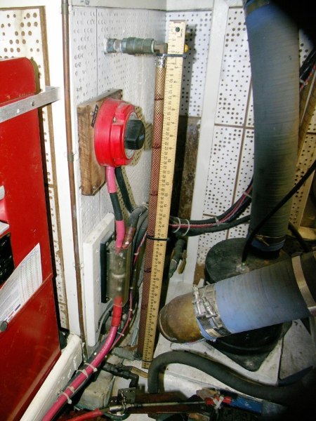 1985 DeFever Tri-Cabin