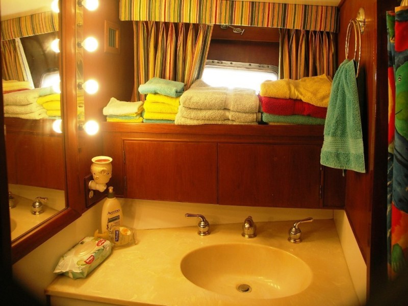 1985 DeFever Tri-Cabin