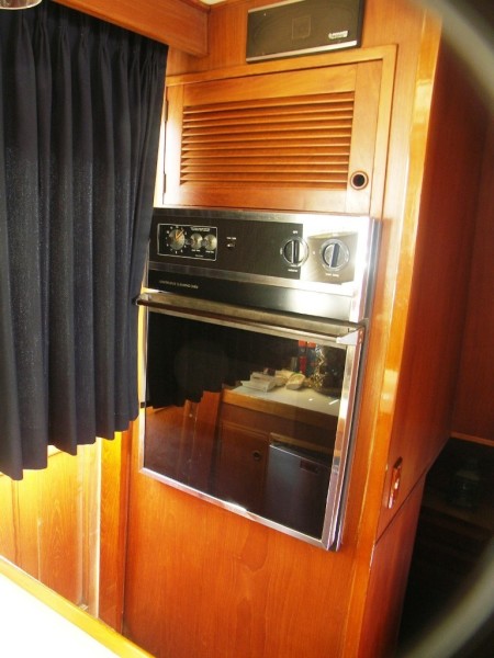1985 DeFever Tri-Cabin