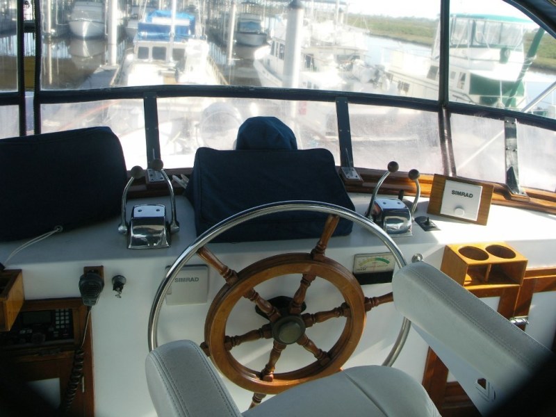 1985 DeFever Tri-Cabin