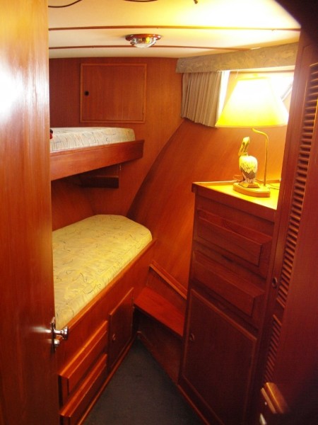 1985 DeFever Tri-Cabin