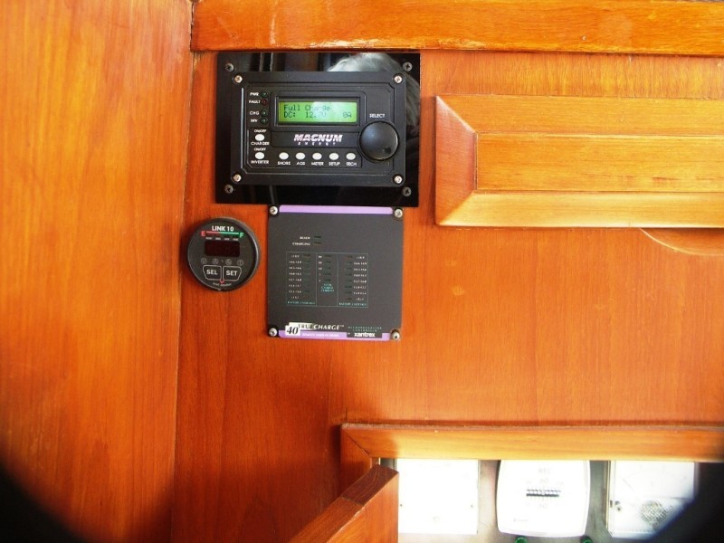 1985 DeFever Tri-Cabin