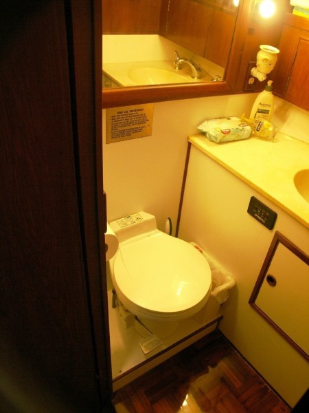 1985 DeFever Tri-Cabin