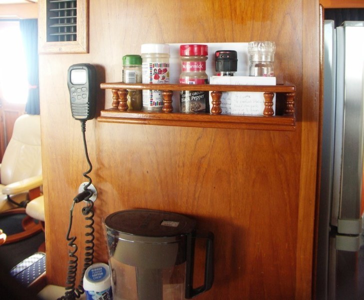 1985 DeFever Tri-Cabin