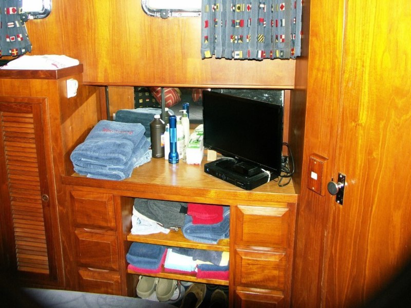 1985 DeFever Tri-Cabin