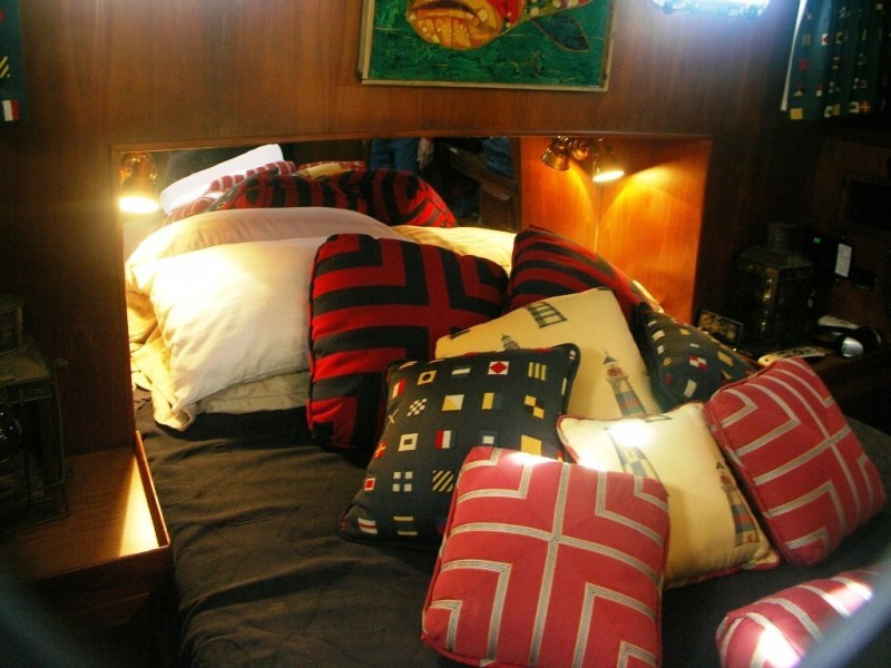 1985 DeFever Tri-Cabin