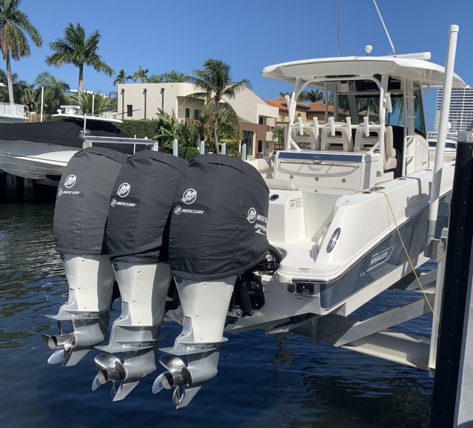 35' 2017 Boston Whaler 350 Outrage