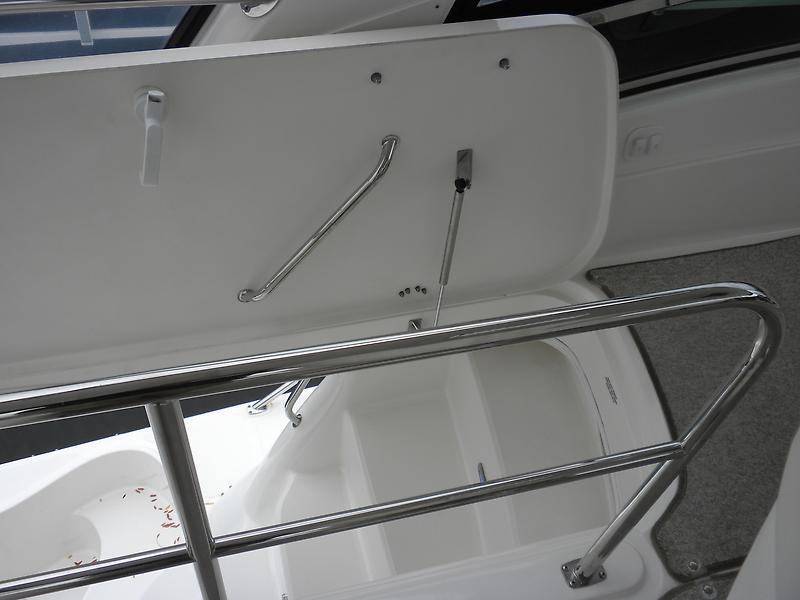 2006 Sea Ray Sedan Bridge