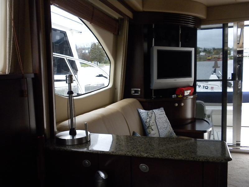 2006 Sea Ray Sedan Bridge