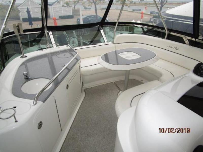2006 Sea Ray Sedan Bridge