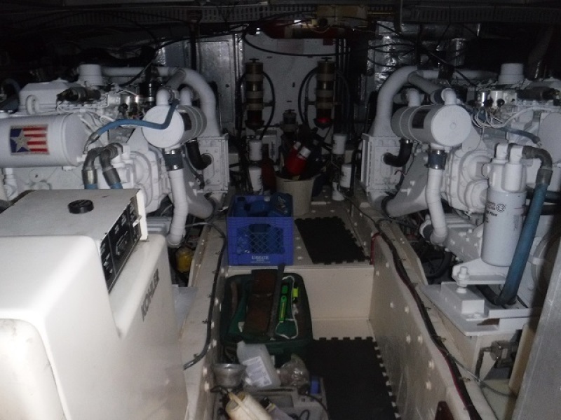 1989 Carver Californian 45 Motor
