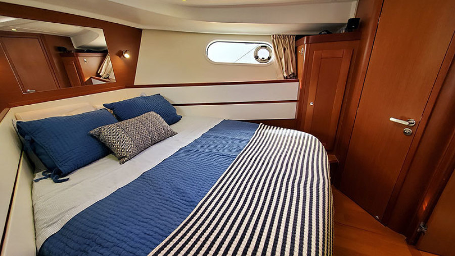 2013 Beneteau Swift Trawler