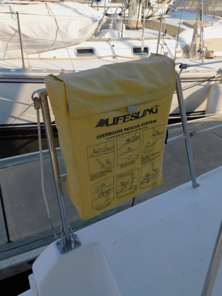 2000 Endeavour Catamaran