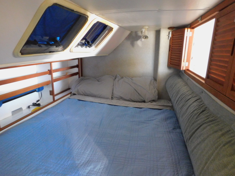 2000 Endeavour Catamaran