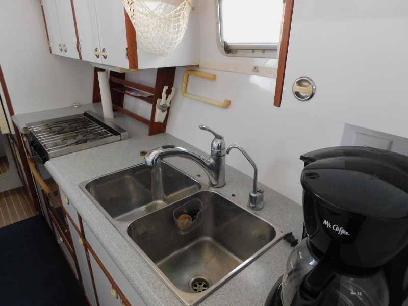 2000 Endeavour Catamaran
