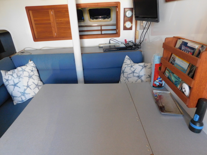 2000 Endeavour Catamaran