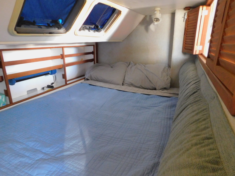 2000 Endeavour Catamaran