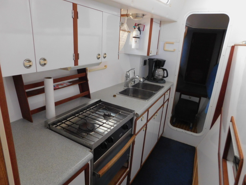 2000 Endeavour Catamaran