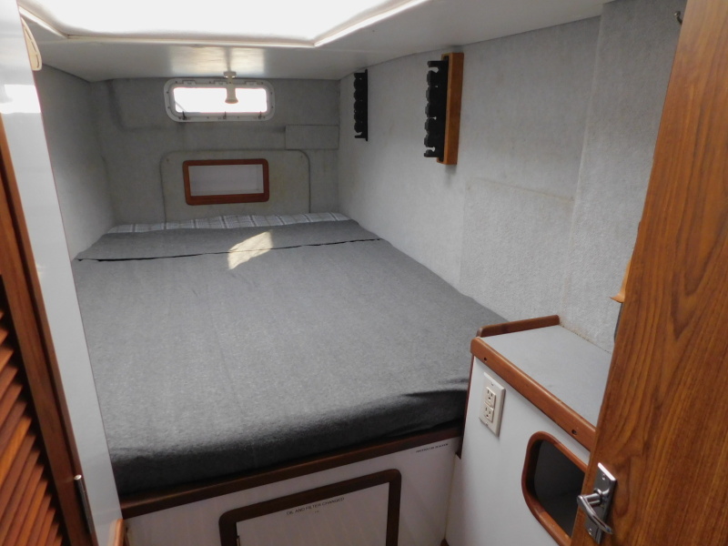2000 Endeavour Catamaran