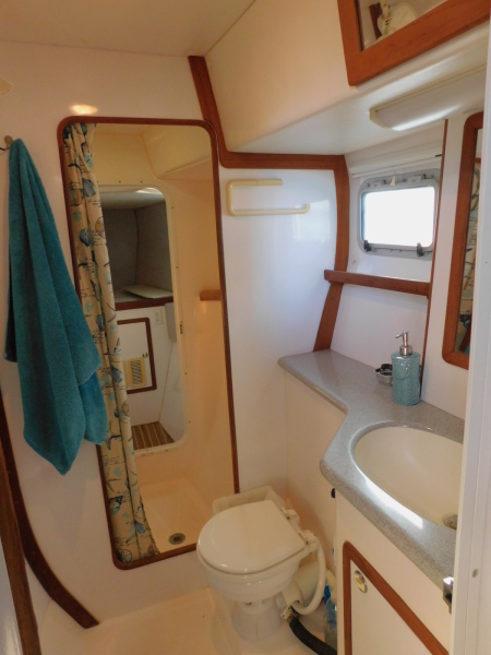 2000 Endeavour Catamaran