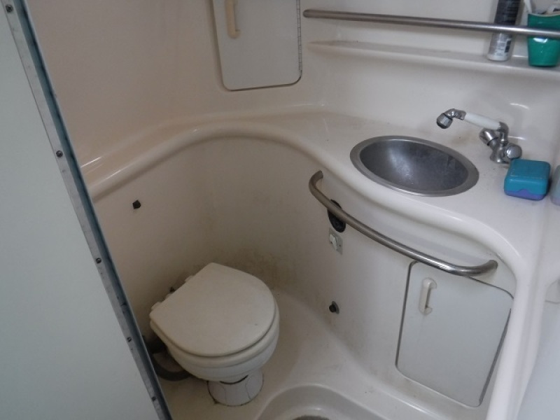 1995 Sea Ray 330 Sundancer