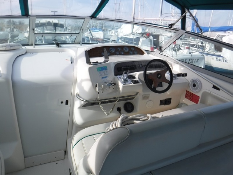 1995 Sea Ray 330 Sundancer