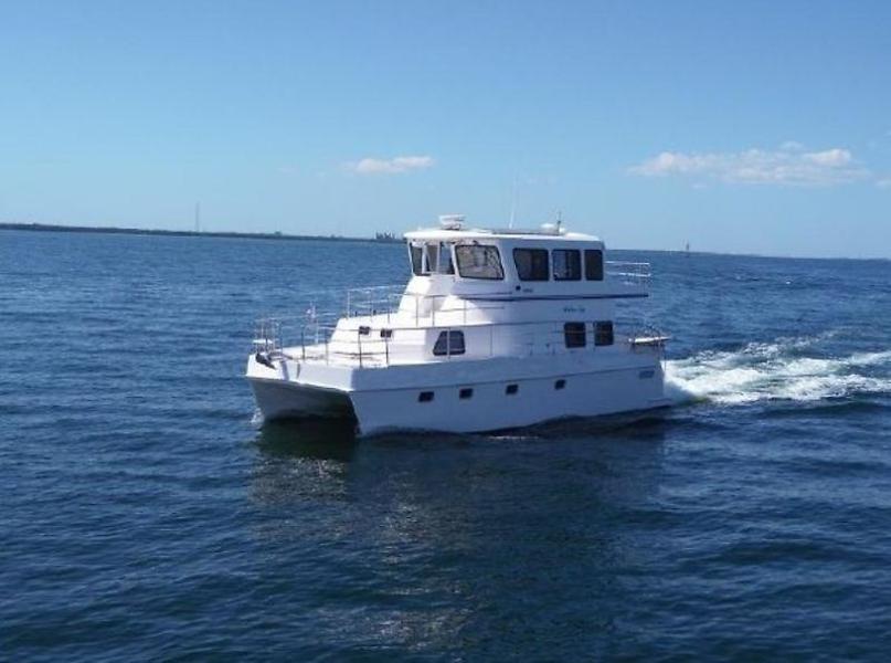 2014 Endeavour "40" Power Cat