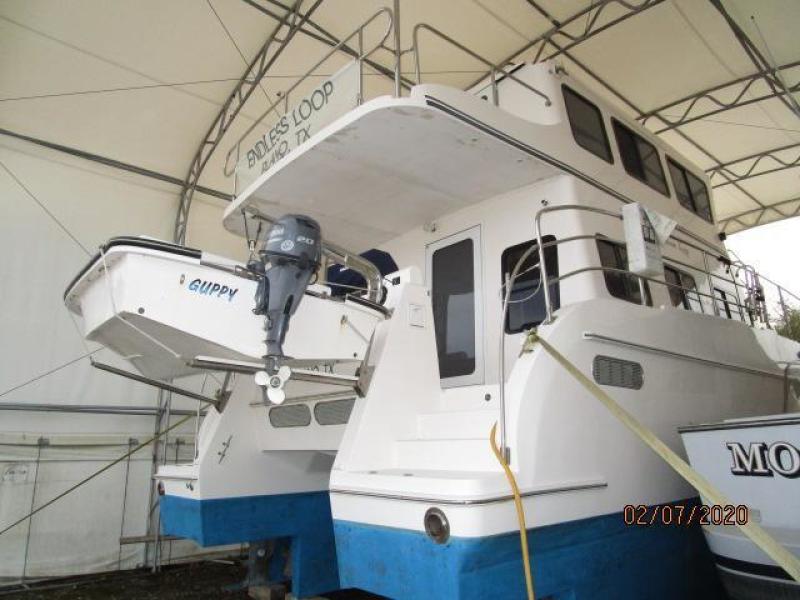 2014 Endeavour "40" Power Cat