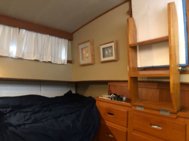 1981 Grand Banks 36