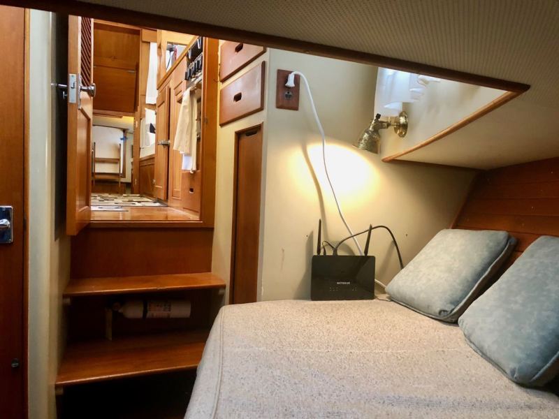 1981 Grand Banks 36