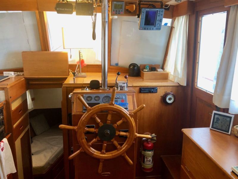 1981 Grand Banks 36