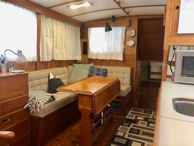 1981 Grand Banks 36