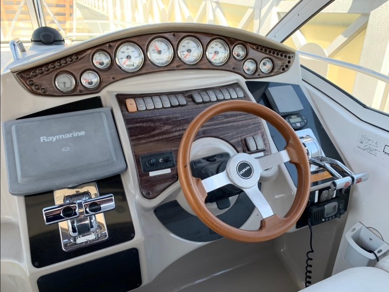 38' 2006 Doral Elegante