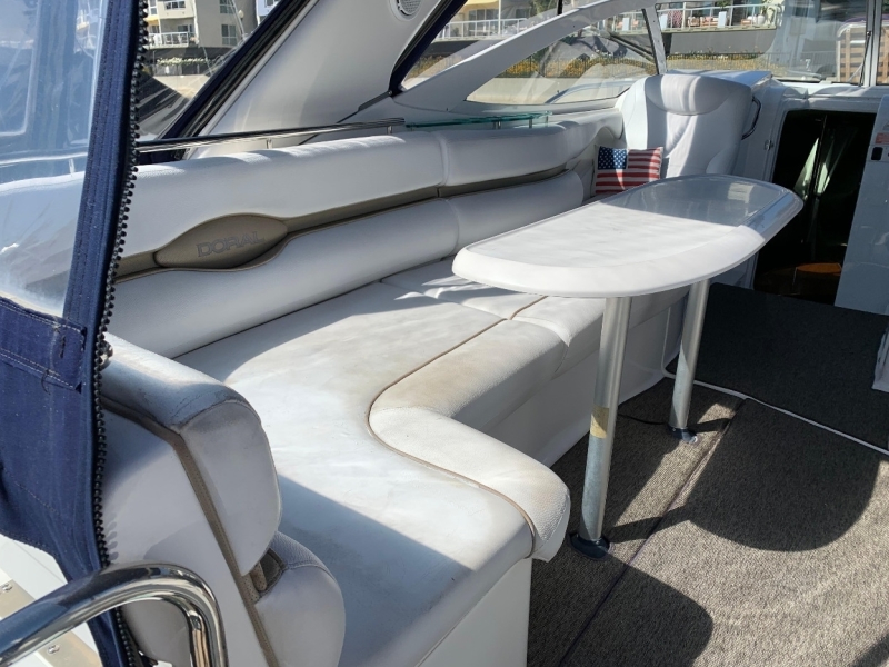 38' 2006 Doral Elegante