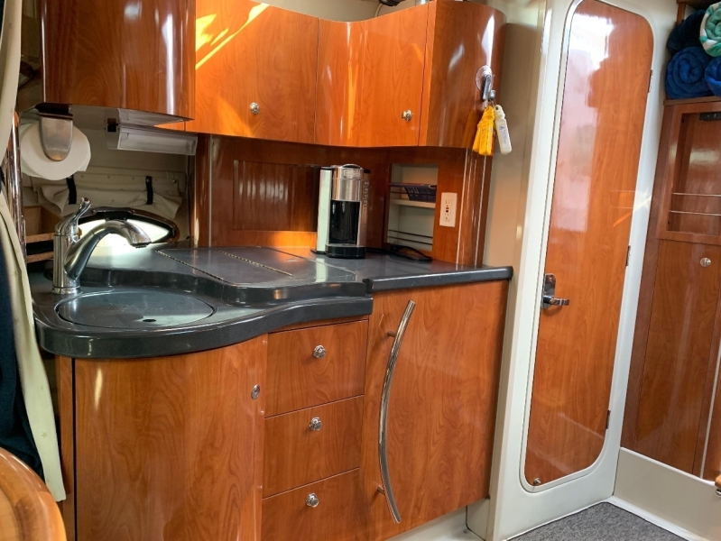 38' 2006 Doral Elegante